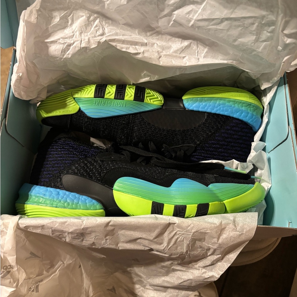 SOLD Adidas Trae Young 2 Sneakers
